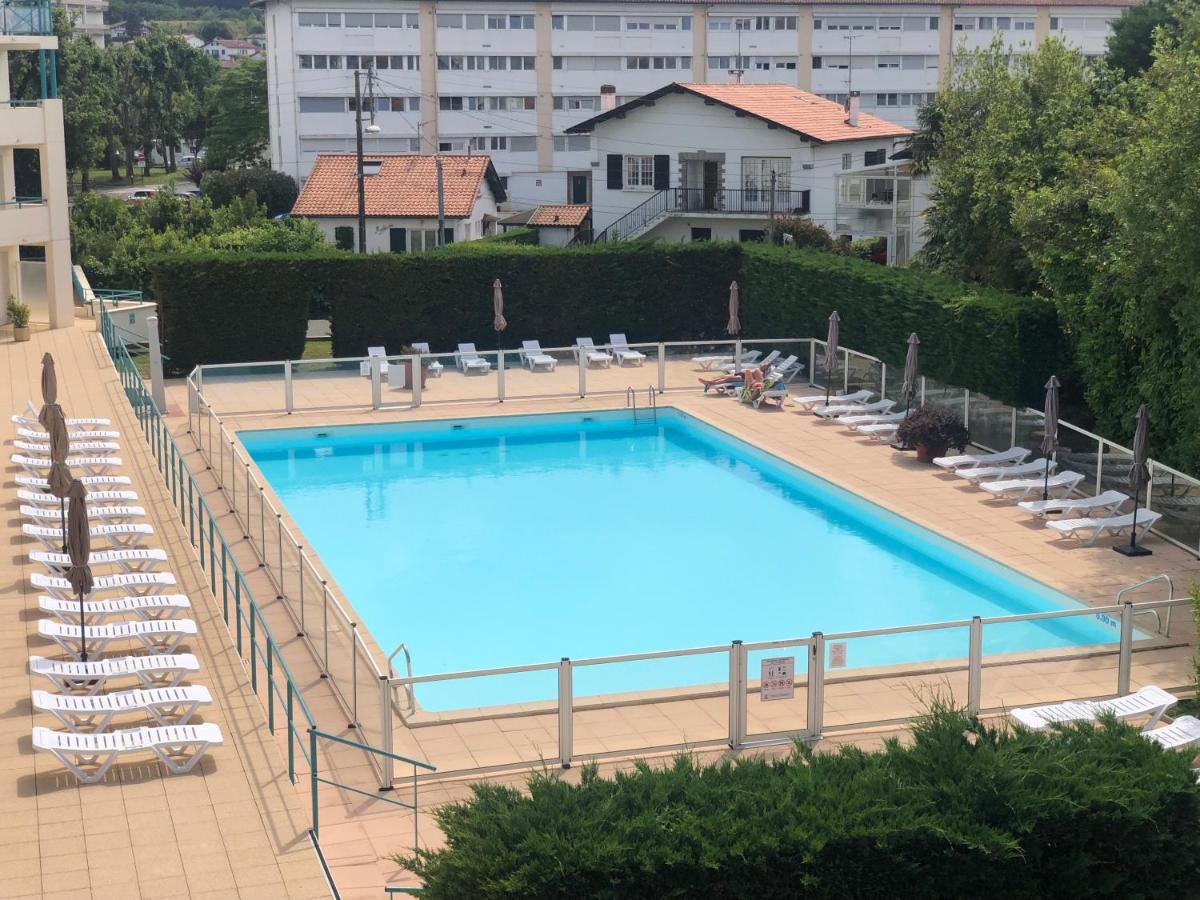 Studio Au Calme Avec Piscine, Face Golf, Parking Gratuit, Tout A Pied A 10Mn Centre Ville Ciboure Exterior foto