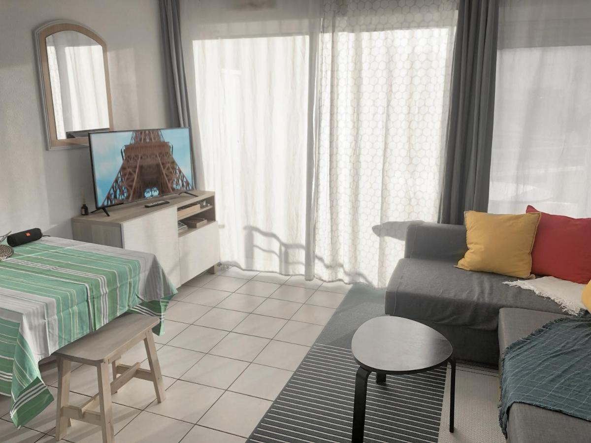 Studio Au Calme Avec Piscine, Face Golf, Parking Gratuit, Tout A Pied A 10Mn Centre Ville Ciboure Exterior foto
